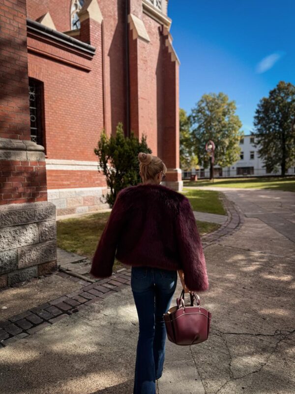 Elegant fur jacket - BURGUND