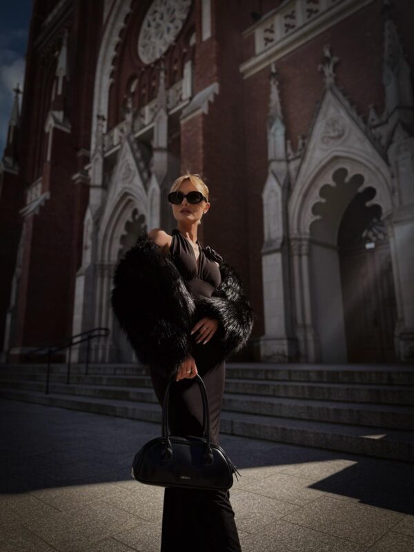 Elegant fur jacket - BLACK