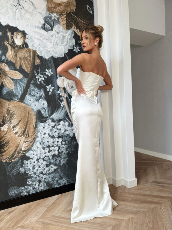 Satynowa sukienka maxi - NOCTURNE SILK - w odcieniu Ivory