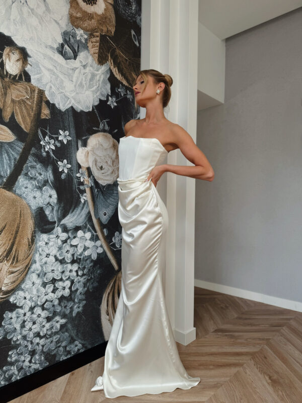 Satynowa sukienka maxi - NOCTURNE SILK - w odcieniu Ivory
