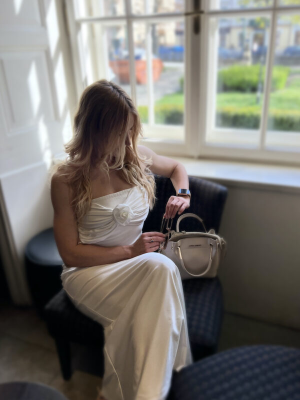 Elegancki komplet ze spódnicą - Cream White (śmietankowa biel)