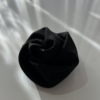 Czarna róża na spince - brokatowa MINI Black Glitter Rose Hair Clip - MINI